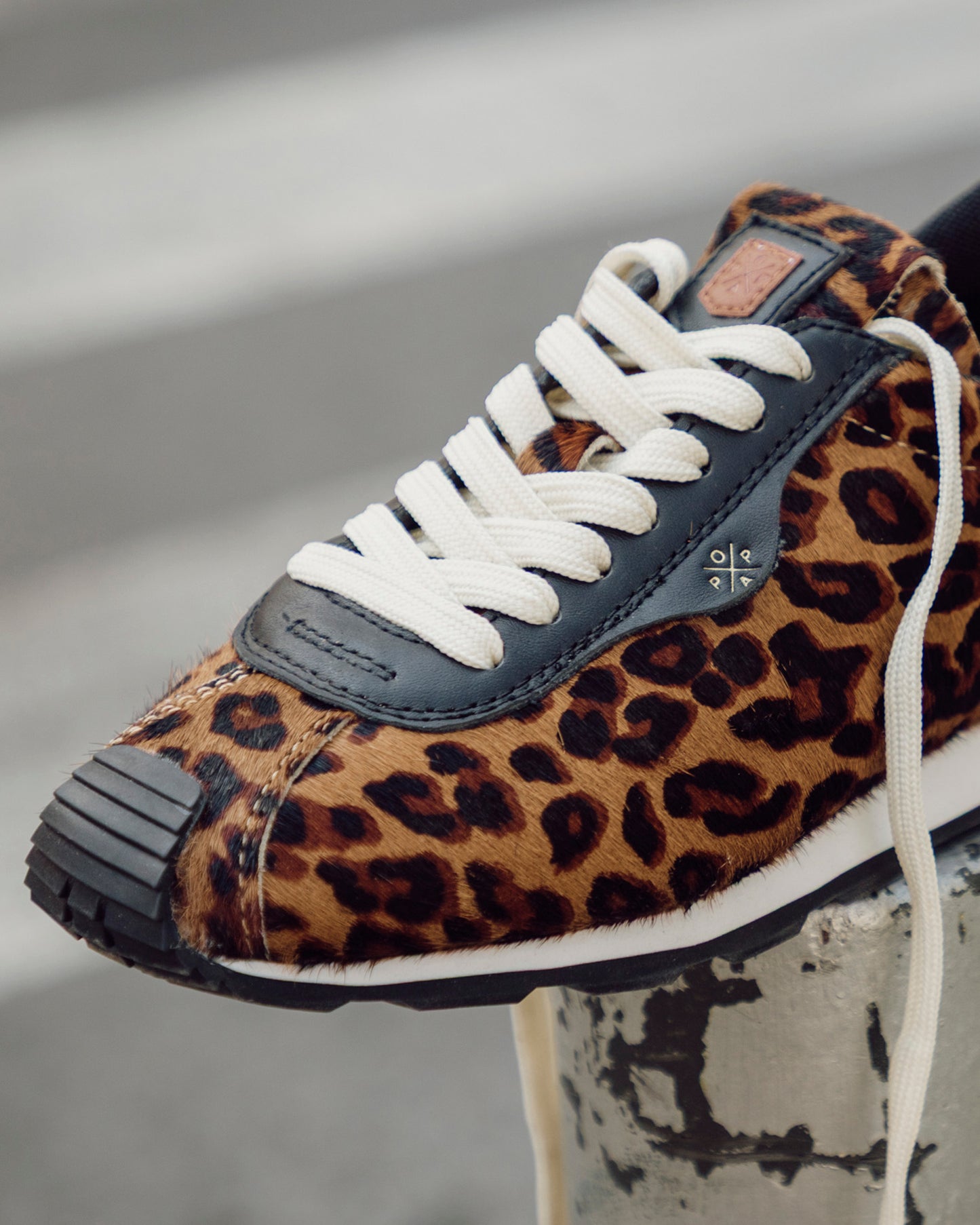 Zapatilla Kira Leopardo