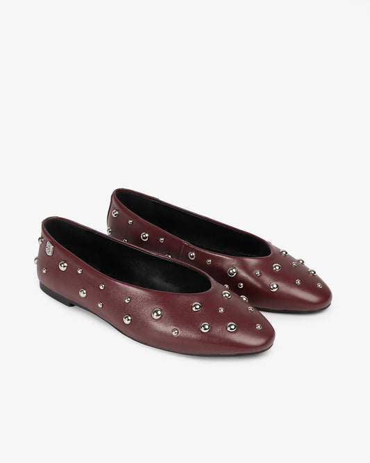 Bailarina de Piel Burdeos con Tachuelas Etoile