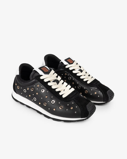 Zapatilla Inara Tachuelas Negro
