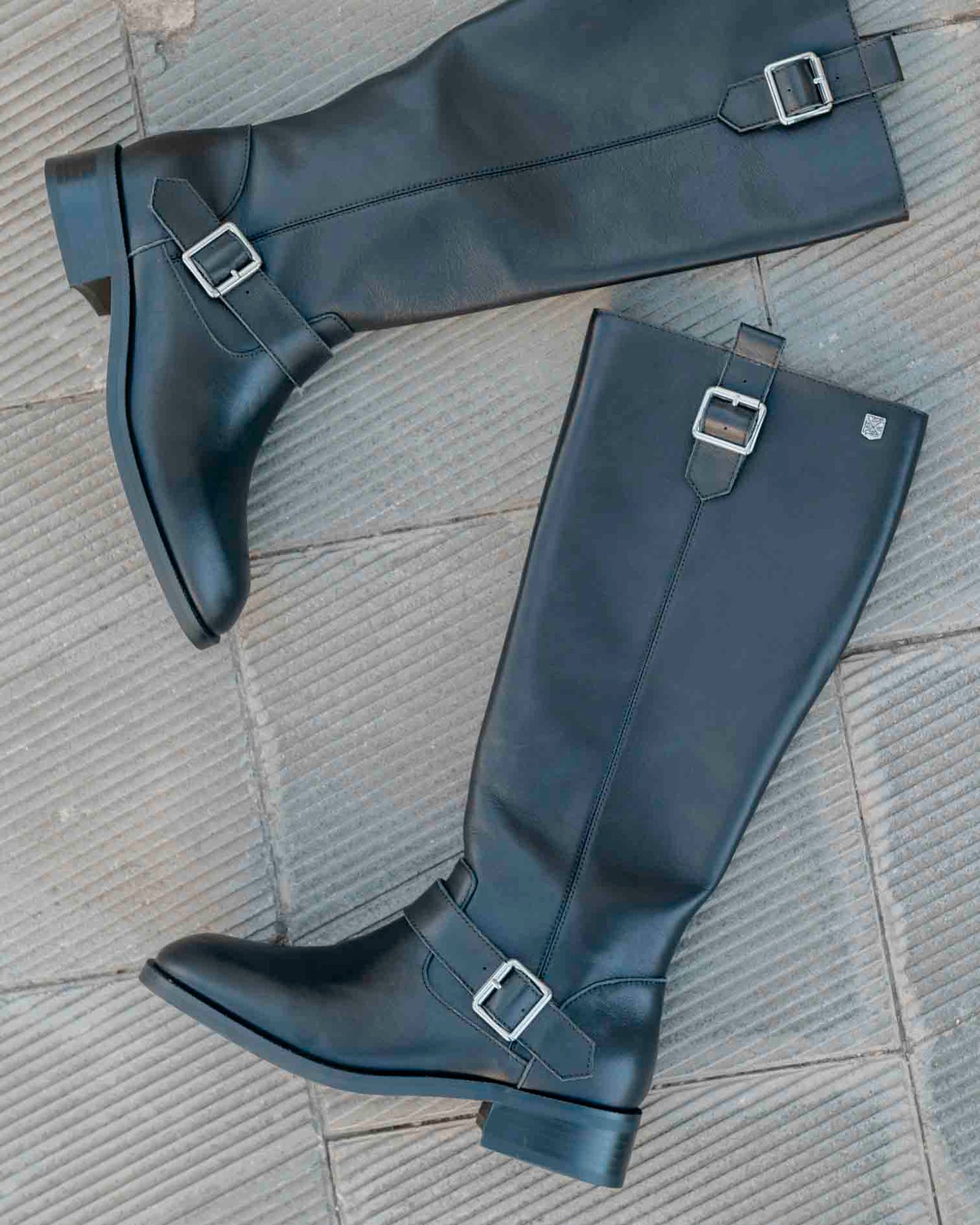 Bota Alta de Piel Negra kiliman