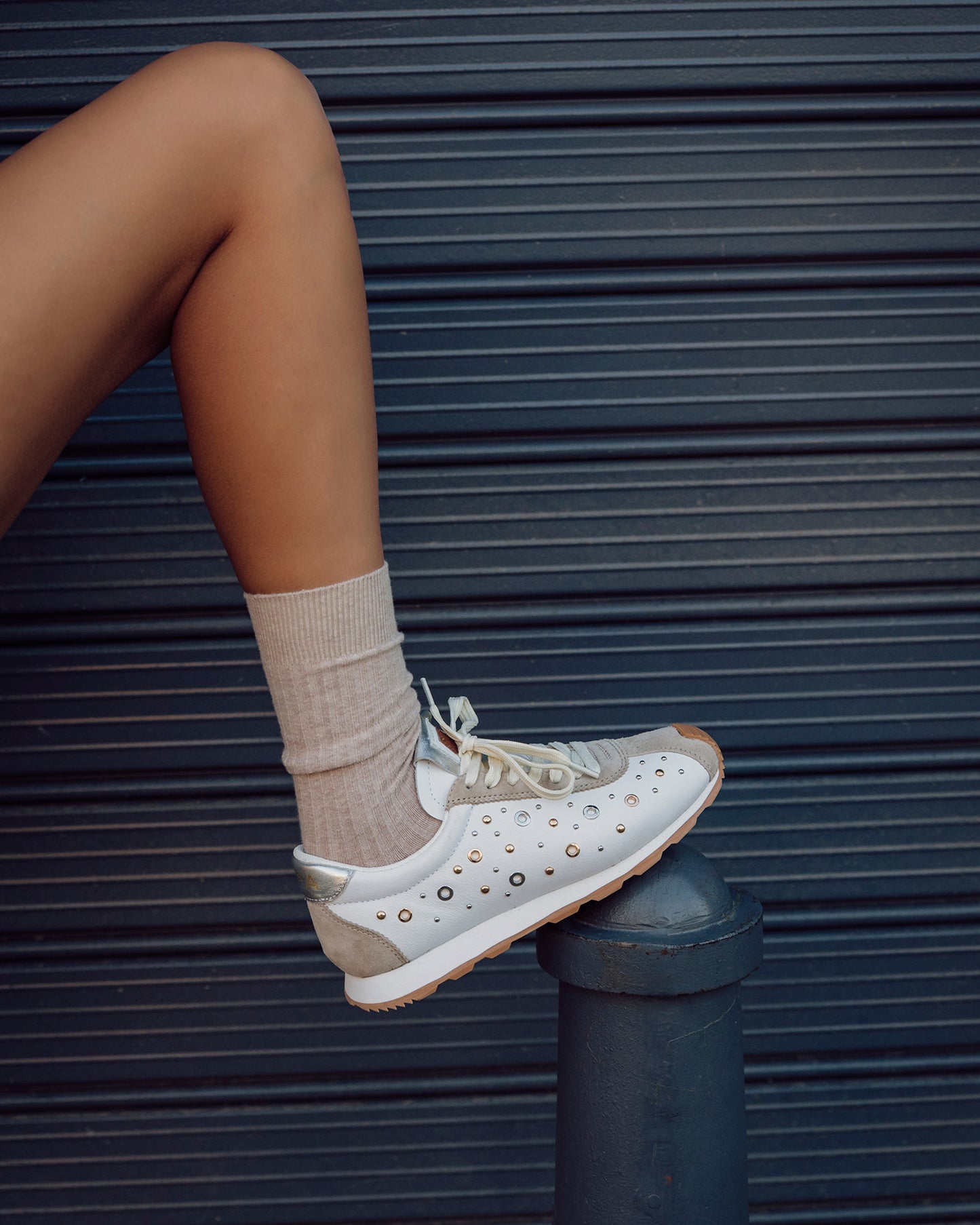Zapatilla Inara Tachuelas Blanco